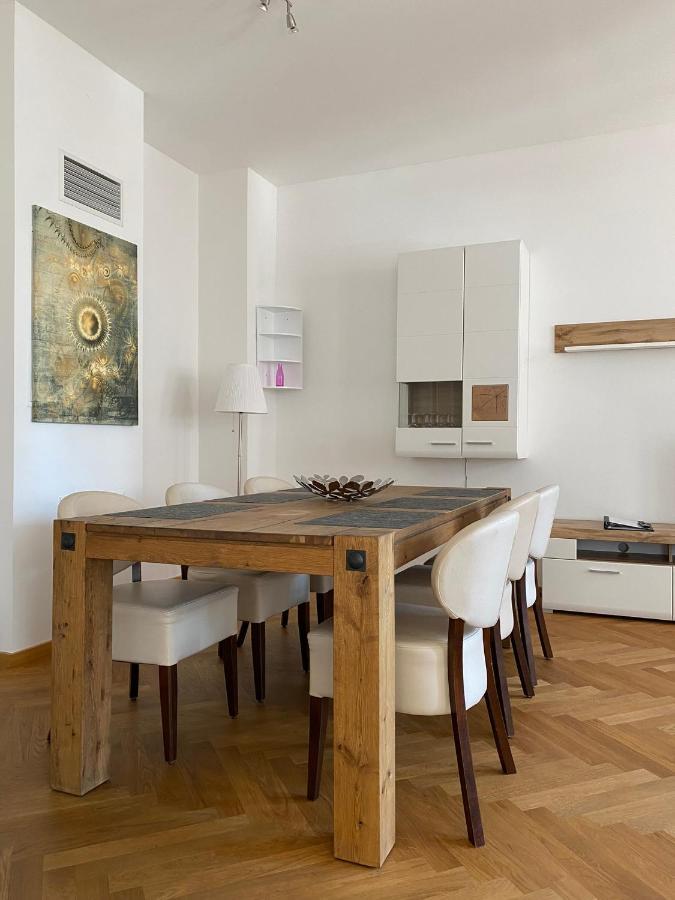 Grosszuegiges Apartment Mit Blick Zur Frauenkirche Dresden Exterior foto
